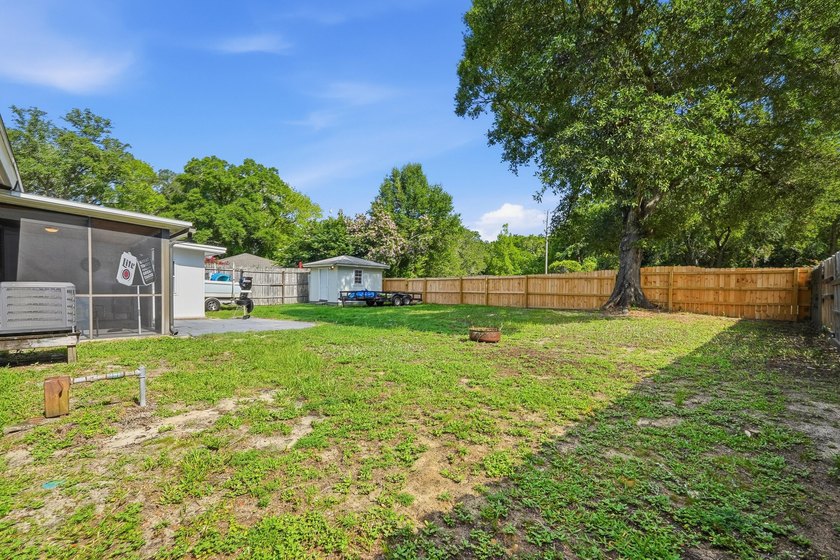 Who says you can't have it all? This 3-bedroom, 2-bath charmer - photo 41