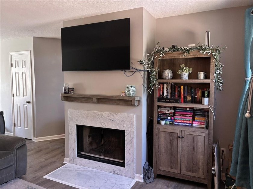 A great Town Home at a Great Price! 2 beds, 2 1/2 baths. Lower - photo 11
