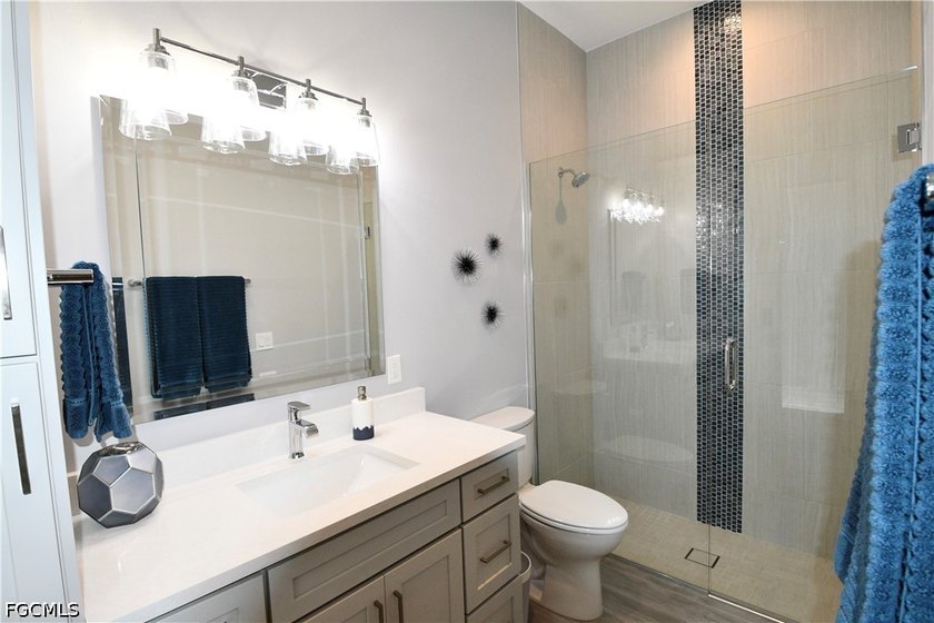 Exceptional custom craftsmanship and thoughtful design define - photo 22