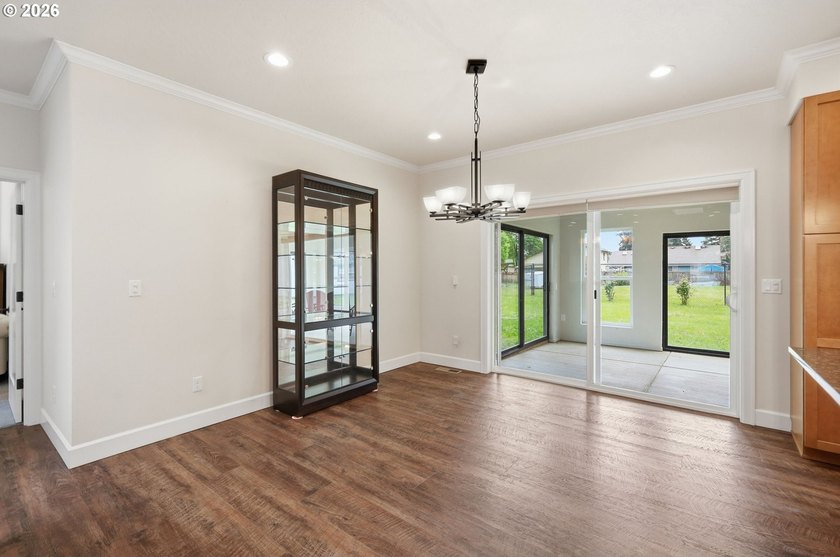 Thoughtfully designed for comfort, accessibility, &amp; effortless - photo 10