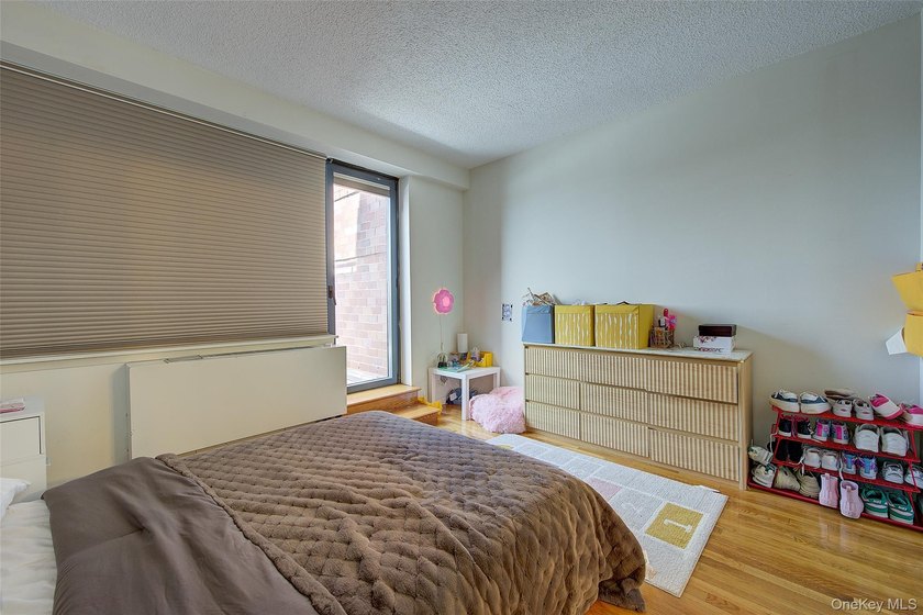 The Summit Condominium presents a 1004 sqft Penthouse Apartment - photo 30