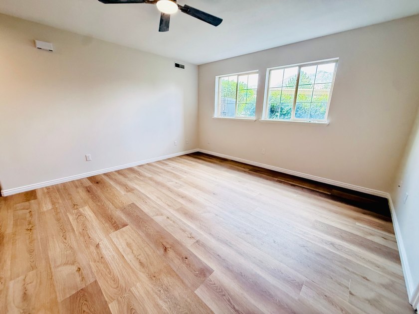 Fabulous completely remodeled, two bedroom, two bathroom, main - photo 5