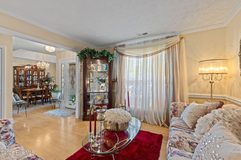 Nestled in the serene and sought-after Berne Glade community - photo 12