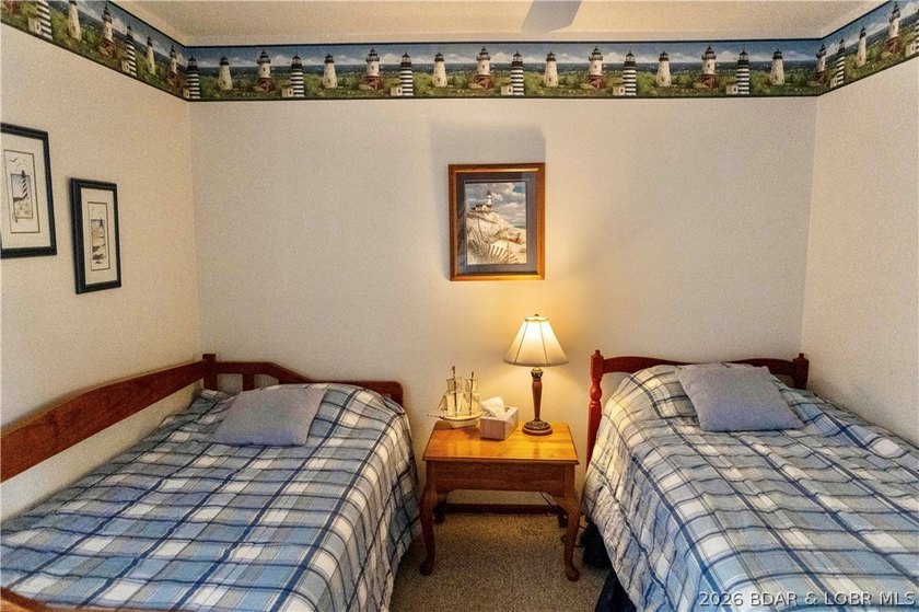 Wake up to stunning views in this charming 2-bedroom, 2-bathroom - photo 18