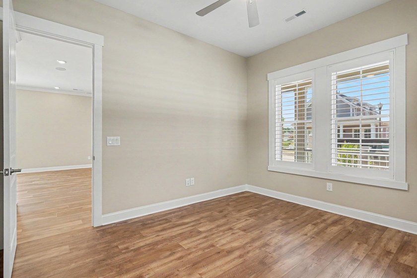 This immaculate Charleston-style Lowcountry home offers - photo 18