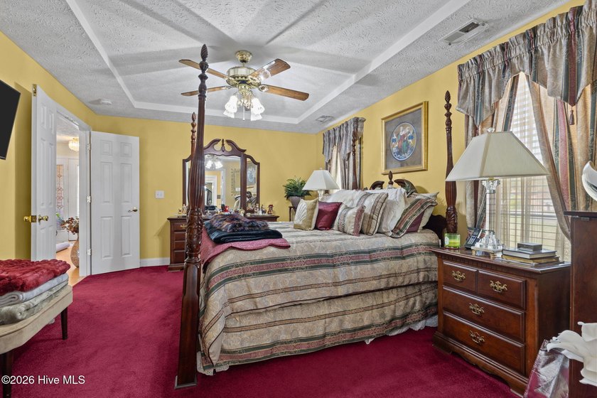 Nestled in the serene and sought-after Berne Glade community - photo 24
