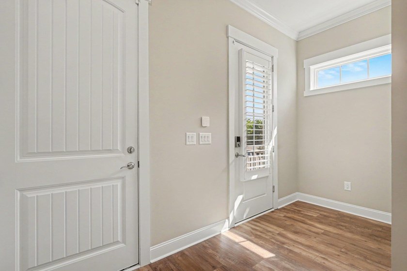 This immaculate Charleston-style Lowcountry home offers - photo 25