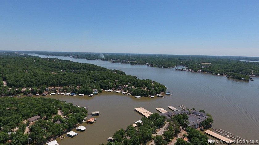 Wake up to stunning views in this charming 2-bedroom, 2-bathroom - photo 29