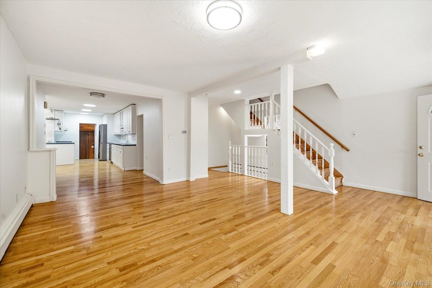 Welcome to this beautifully maintained 4-bedroom, 2-bath - photo 30