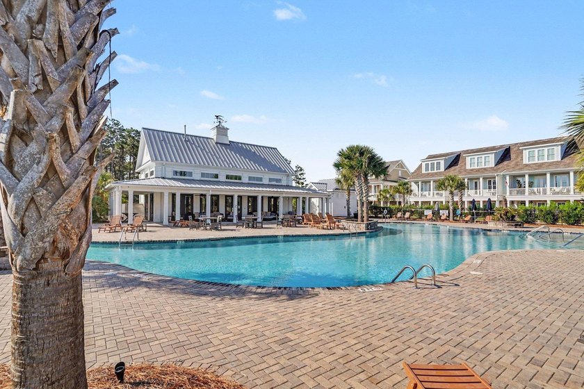 This immaculate Charleston-style Lowcountry home offers - photo 32