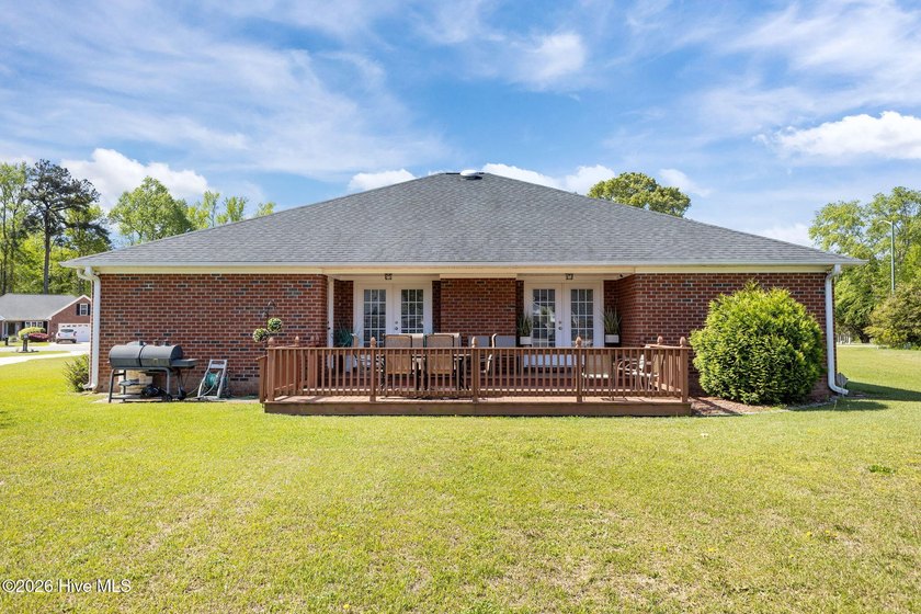 Nestled in the serene and sought-after Berne Glade community - photo 39