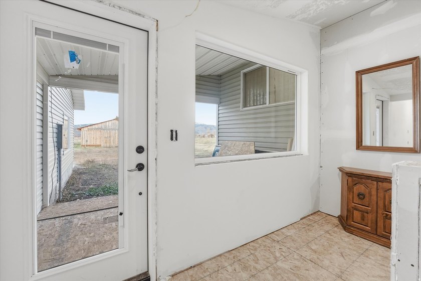 Great property with endless possibilities! Zoned for both - photo 25