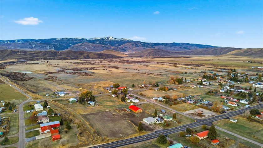 Great property with endless possibilities! Zoned for both - photo 44