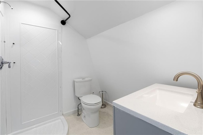 Welcome to your own seaside escape! Perfectly positioned across - photo 20