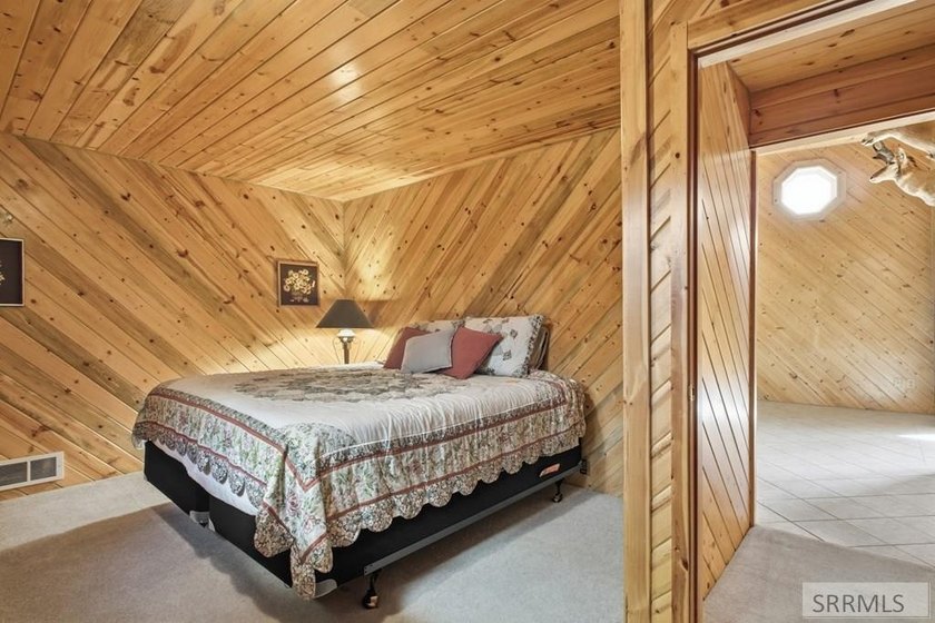 Welcome to your dream lakefront retreat on Williams Lake in the - photo 35