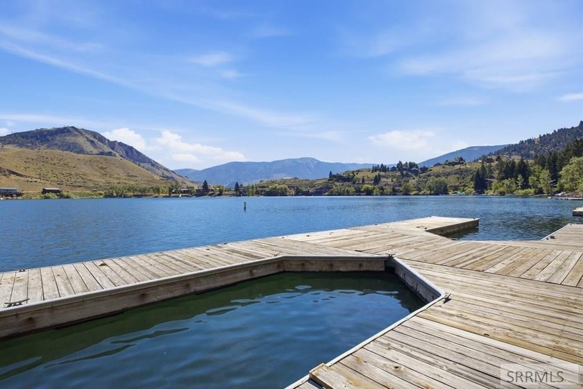 Welcome to your dream lakefront retreat on Williams Lake in the - photo 49