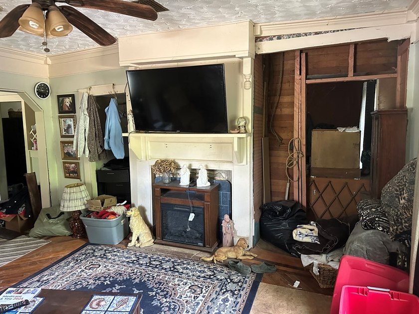 #73300-Welcome to Country Corner!! Set on 9.05 private acres in - photo 7