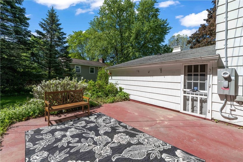 Beautifully updated 4-bedroom, 1.5-bath Colonial nestled on a - photo 27