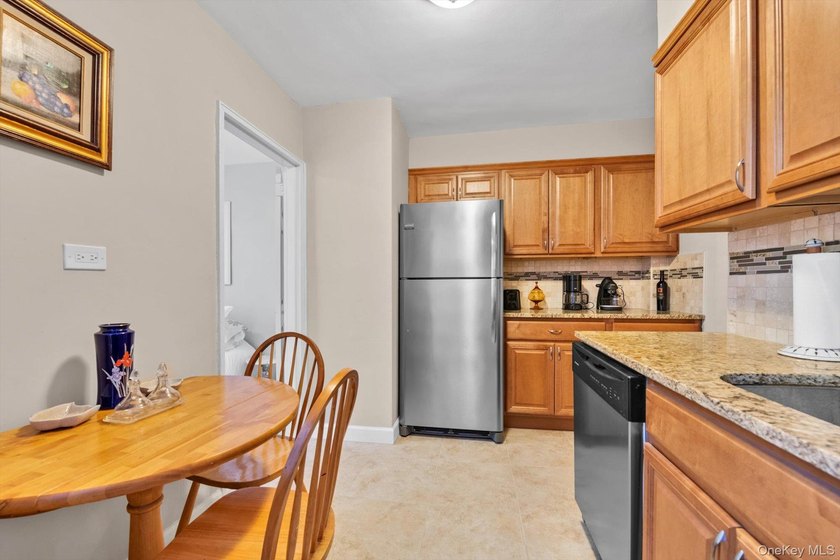 Welcome to The Louisiana - Forest Hills Living at Its Best This - photo 6