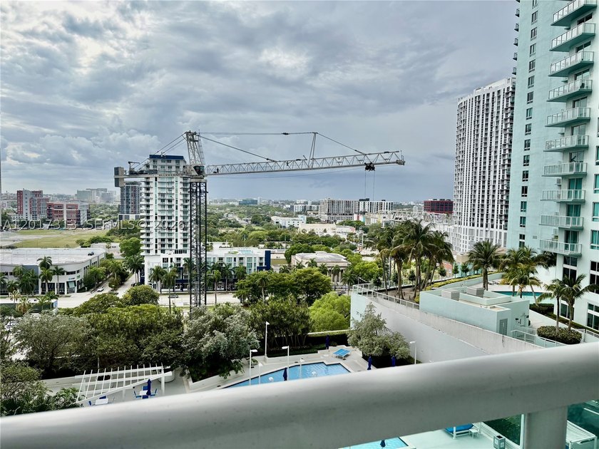 Beautiful one bedroom one bath with 842 ft.2 of AC space and 166 - photo 11