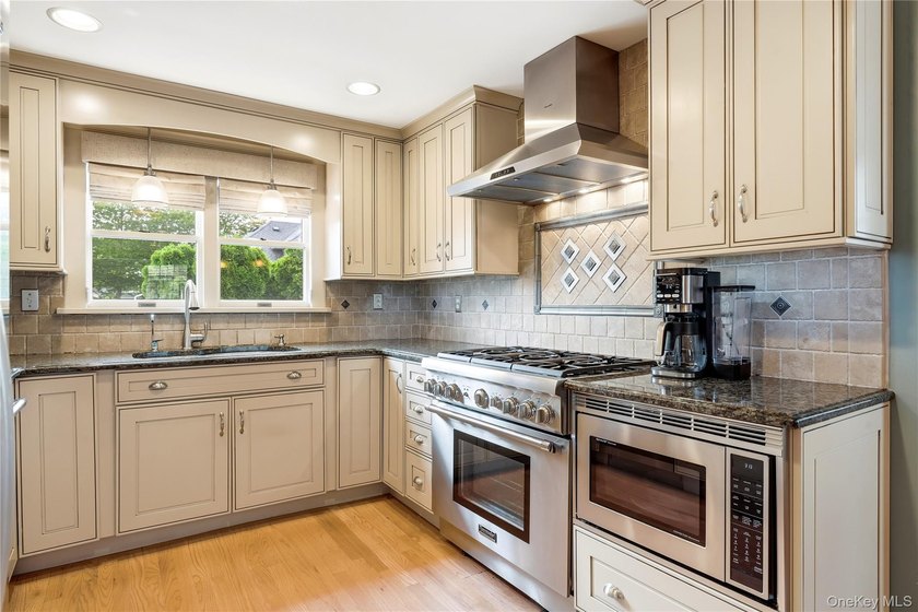 Nestled in the heart of sought-after South Sayville, this - photo 14