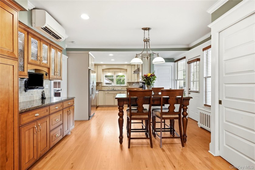 Nestled in the heart of sought-after South Sayville, this - photo 18