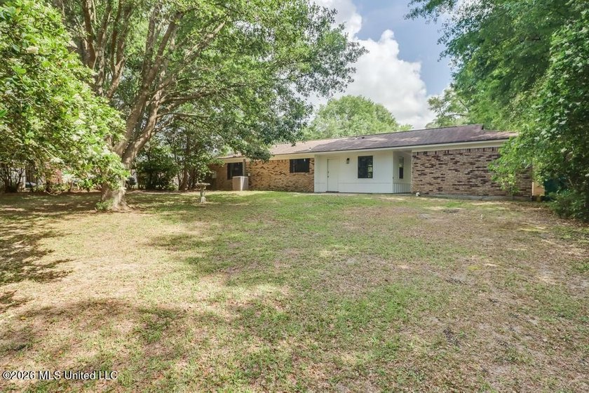 Back on the market through no fault of the seller. Get ready to - photo 17