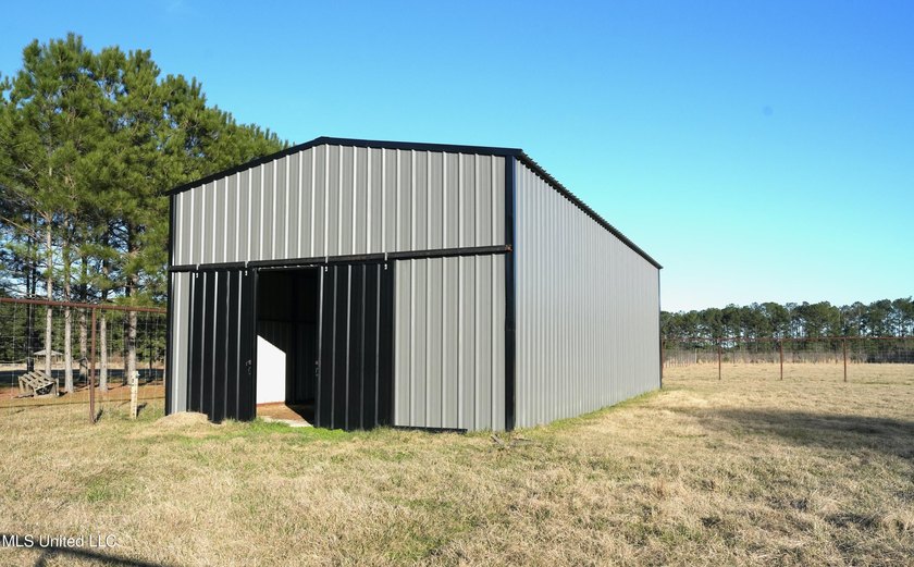 This exceptional 40+/- acre tract in Southwest Mississippi - photo 38