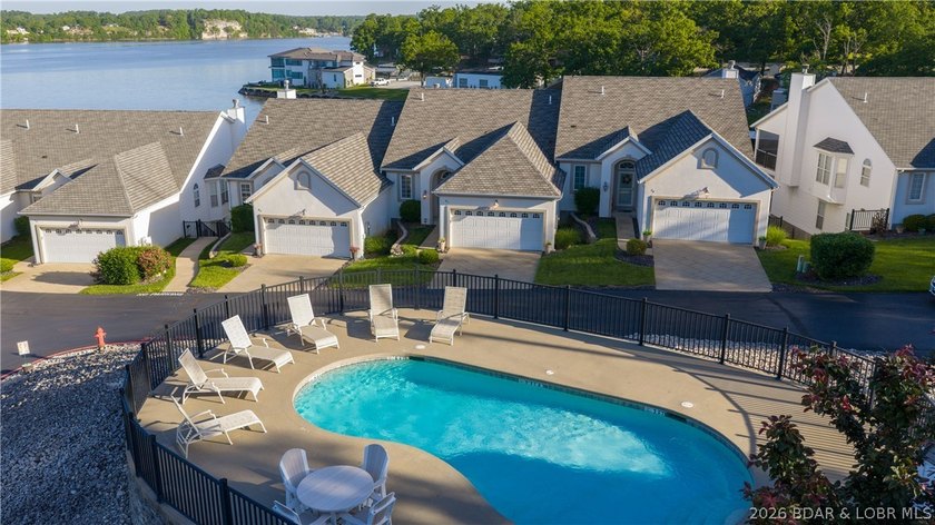 Come home to this inviting, welcoming villa at The Palms in Lake - photo 40