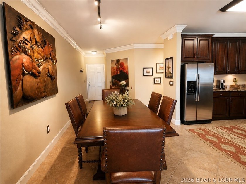 Gorgeous Walk-In Level Condominium with Elevator Access at the - photo 12