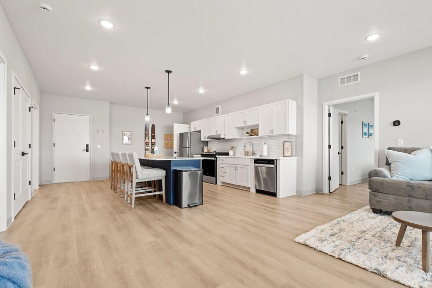 Whether you're looking for an investment property or a primary - photo 12