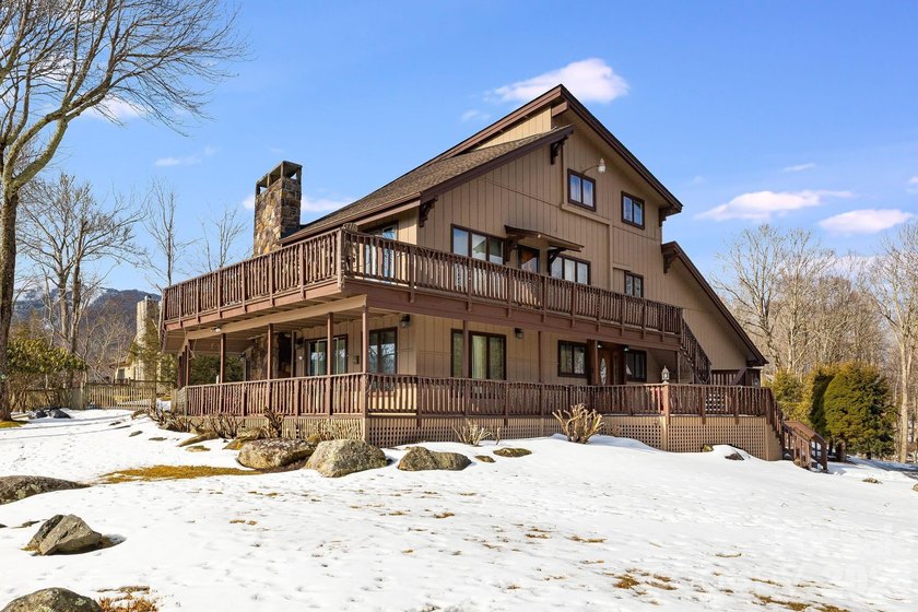 Ideally situated along the Sugar Mountain Ski Resort shuttle - photo 42
