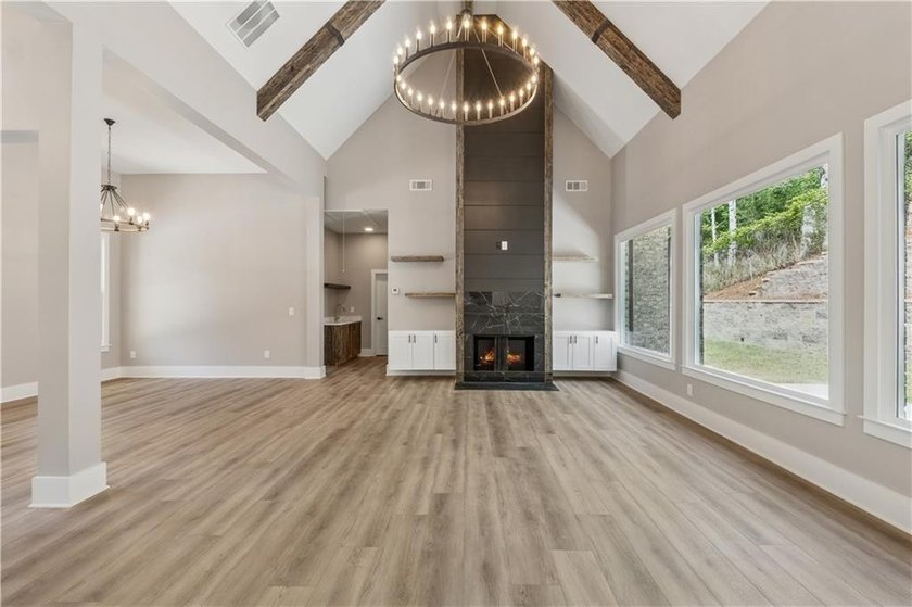 One of a kind - brand-new Custom-built with full 4 side masonry - photo 3