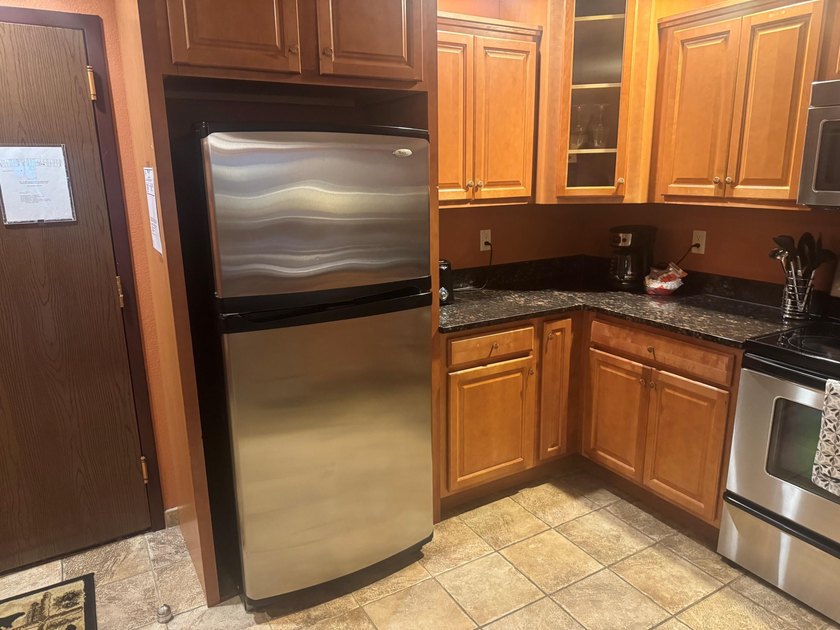 Exceptional value! This condo is located on the fourth floor at - photo 17