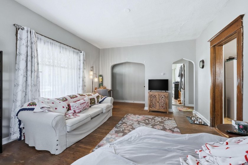 *Great investment opportunity with this well-maintained duplex - photo 22