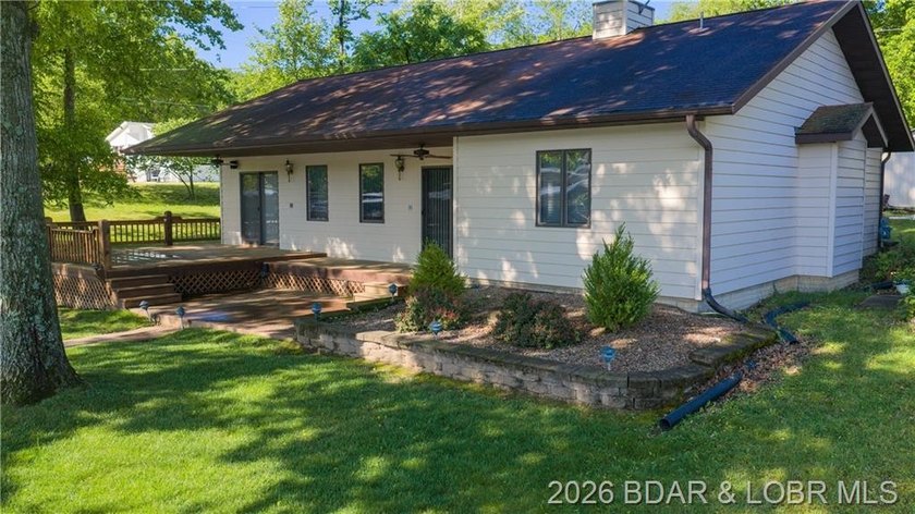 Do you need 1 level living on a nearly level lot? Price just - photo 22
