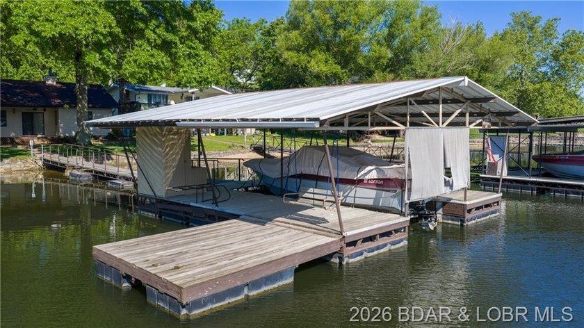 Do you need 1 level living on a nearly level lot? Price just - photo 26