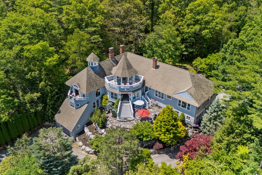 Perched atop one of Ogunquit's most extraordinary natural - photo 3