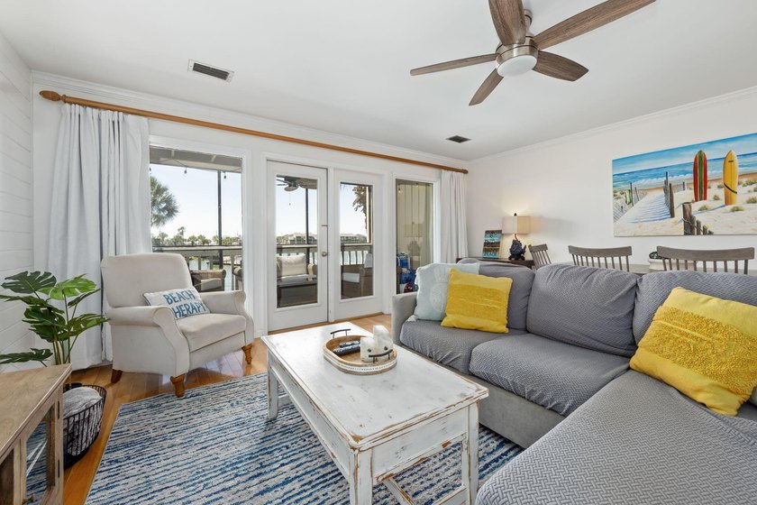 Wake up to layered water views most Seascape buyers only dream - photo 9