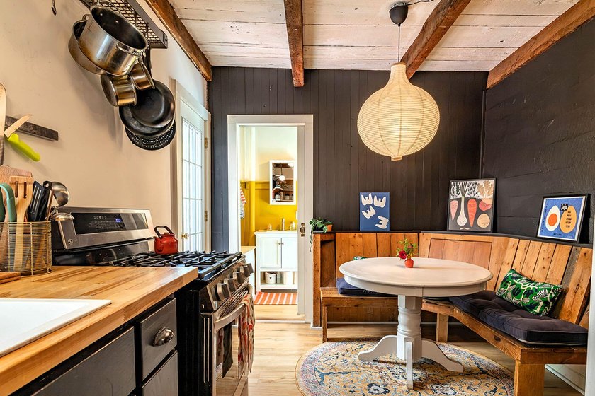 Humming with happiness, this year-round cottage-style home - photo 8