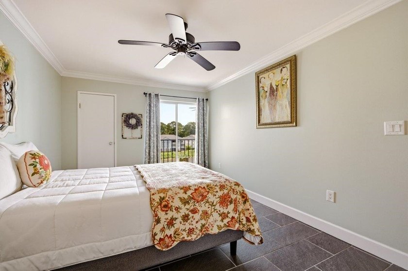 Waterfront luxury meets pristine modern design in this - photo 17