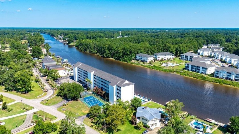 Waterfront luxury meets pristine modern design in this - photo 47