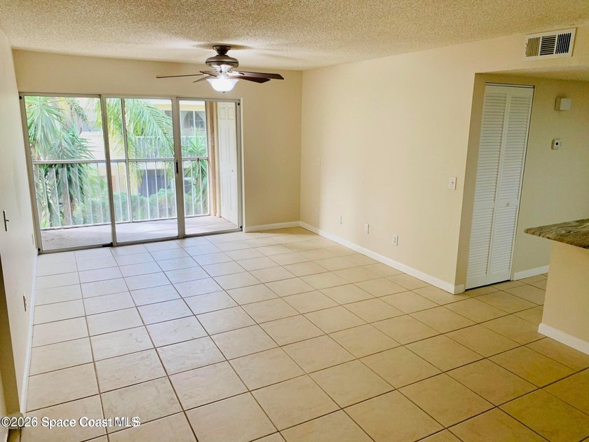 Experience comfort and convenience in this beautifully - photo 3