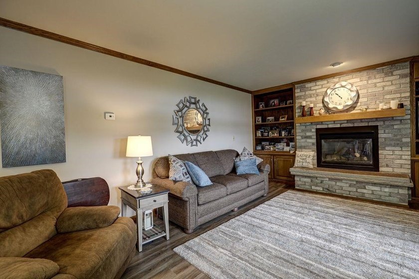 Lake living at its finest from this year 26yr old 4br-2.5 bath - photo 16