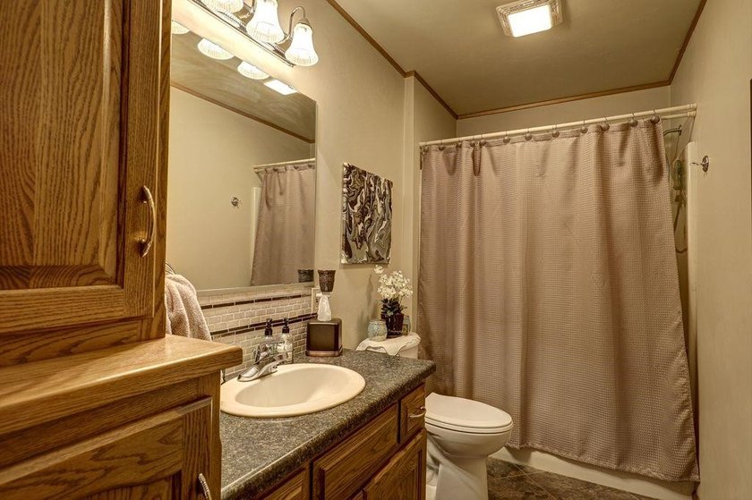 Lake living at its finest from this year 26yr old 4br-2.5 bath - photo 22