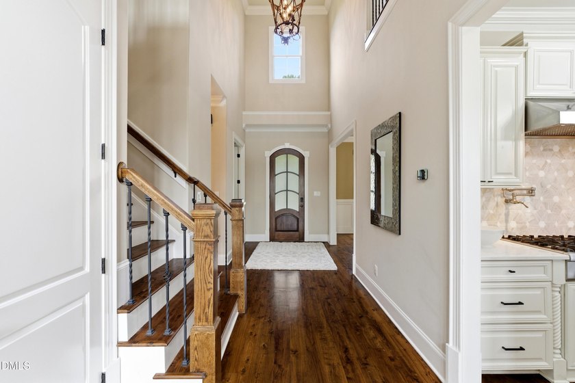 Located in the exclusive Fairview Manor section of Wakefield - photo 2