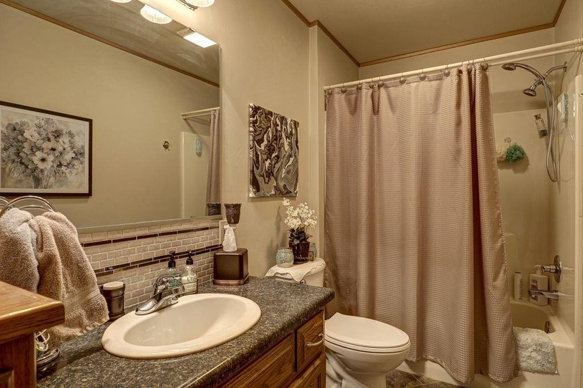 Lake living at its finest from this year 26yr old 4br-2.5 bath - photo 34