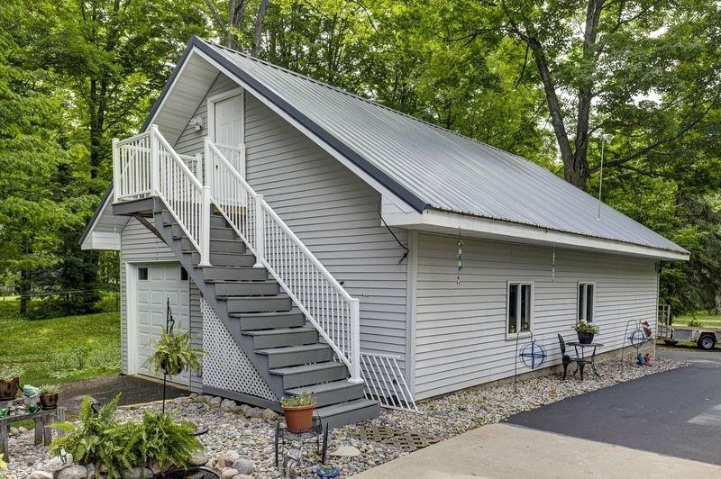 Lake living at its finest from this year 26yr old 4br-2.5 bath - photo 40