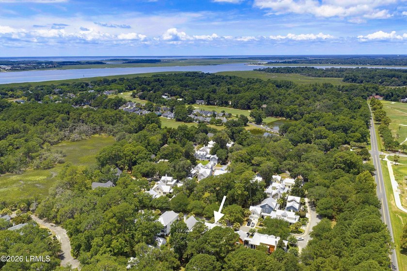 Welcome to 5 Clark St! This custom built golf cottage sits - photo 47