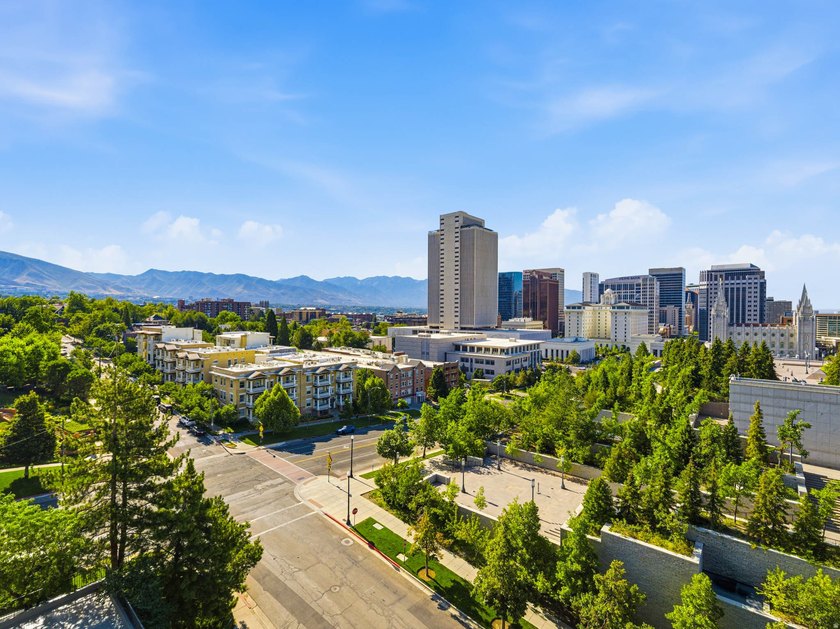 City living at its finest in the center of downtown Salt Lake - photo 6